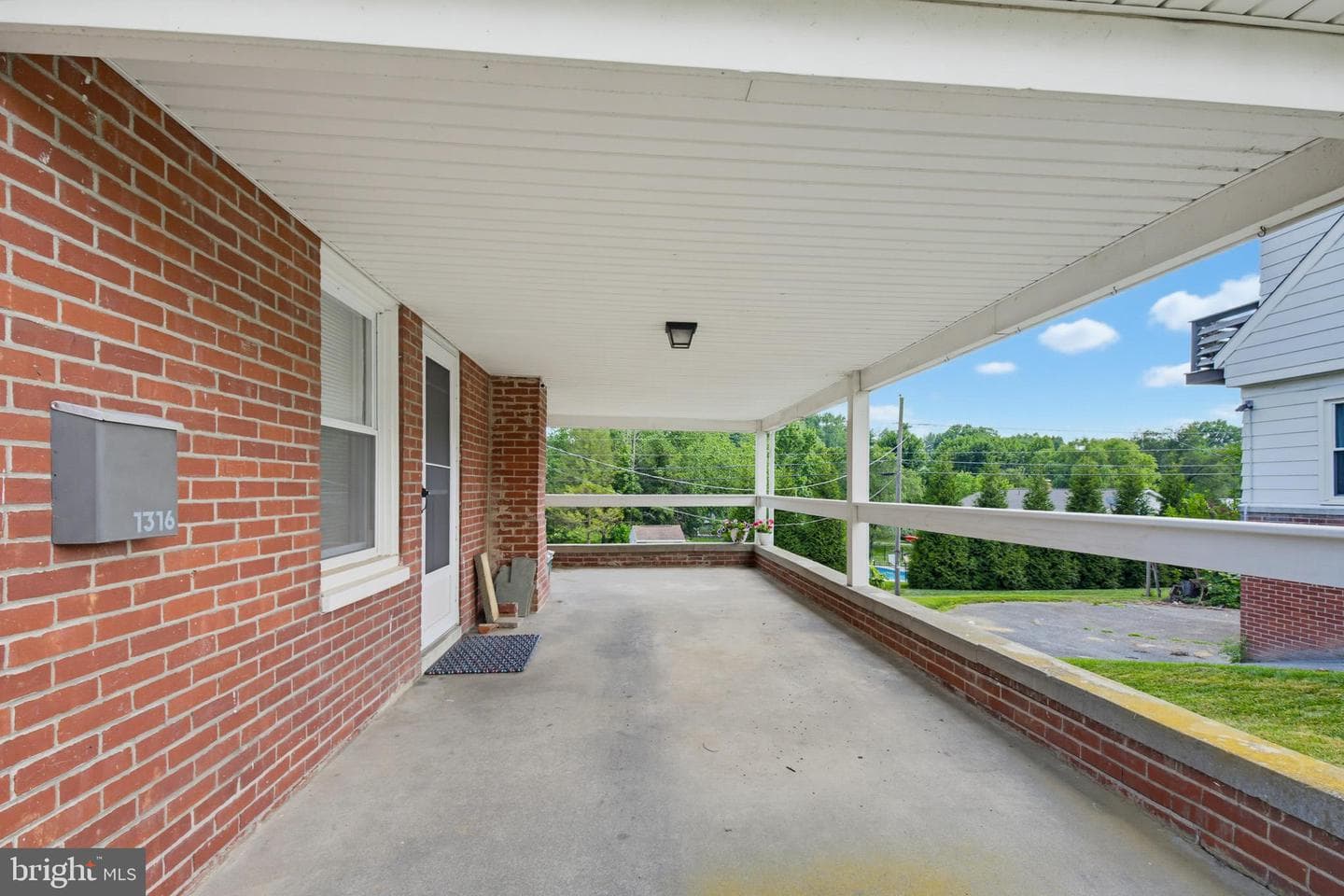 1316 Meadowcreek Lane photo 6