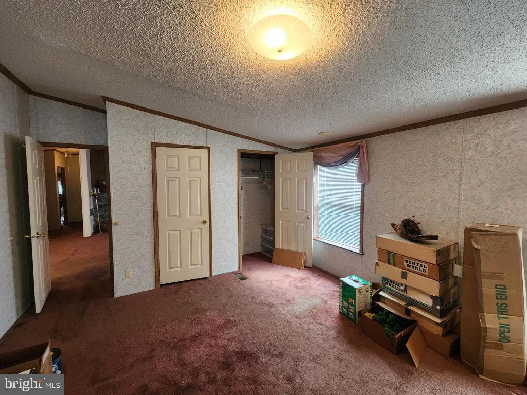 106 Clearfield Court E photo 4