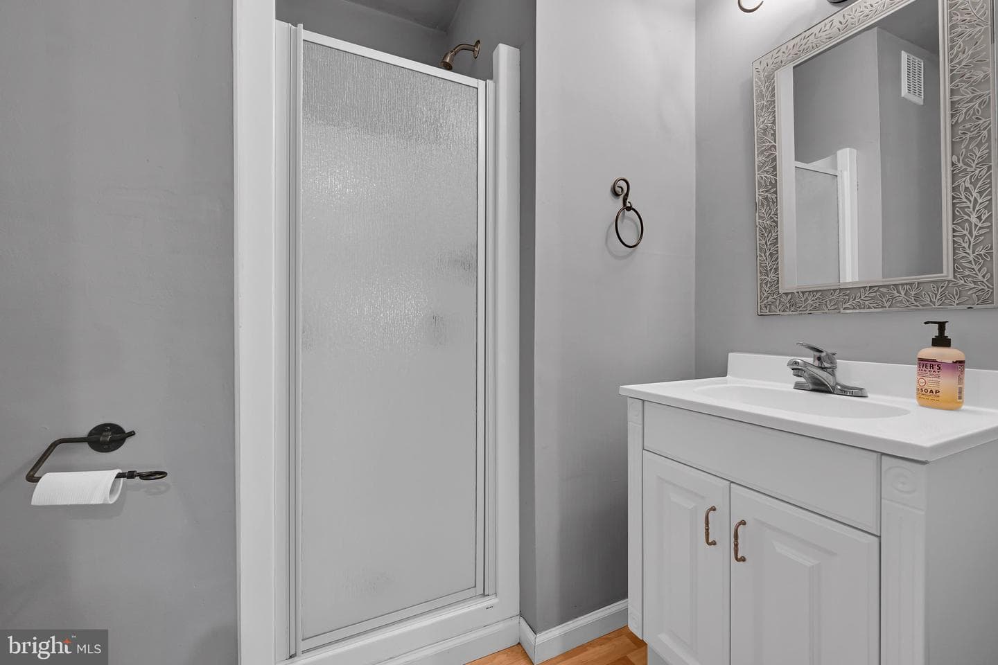 217 Spruce Street photo 21