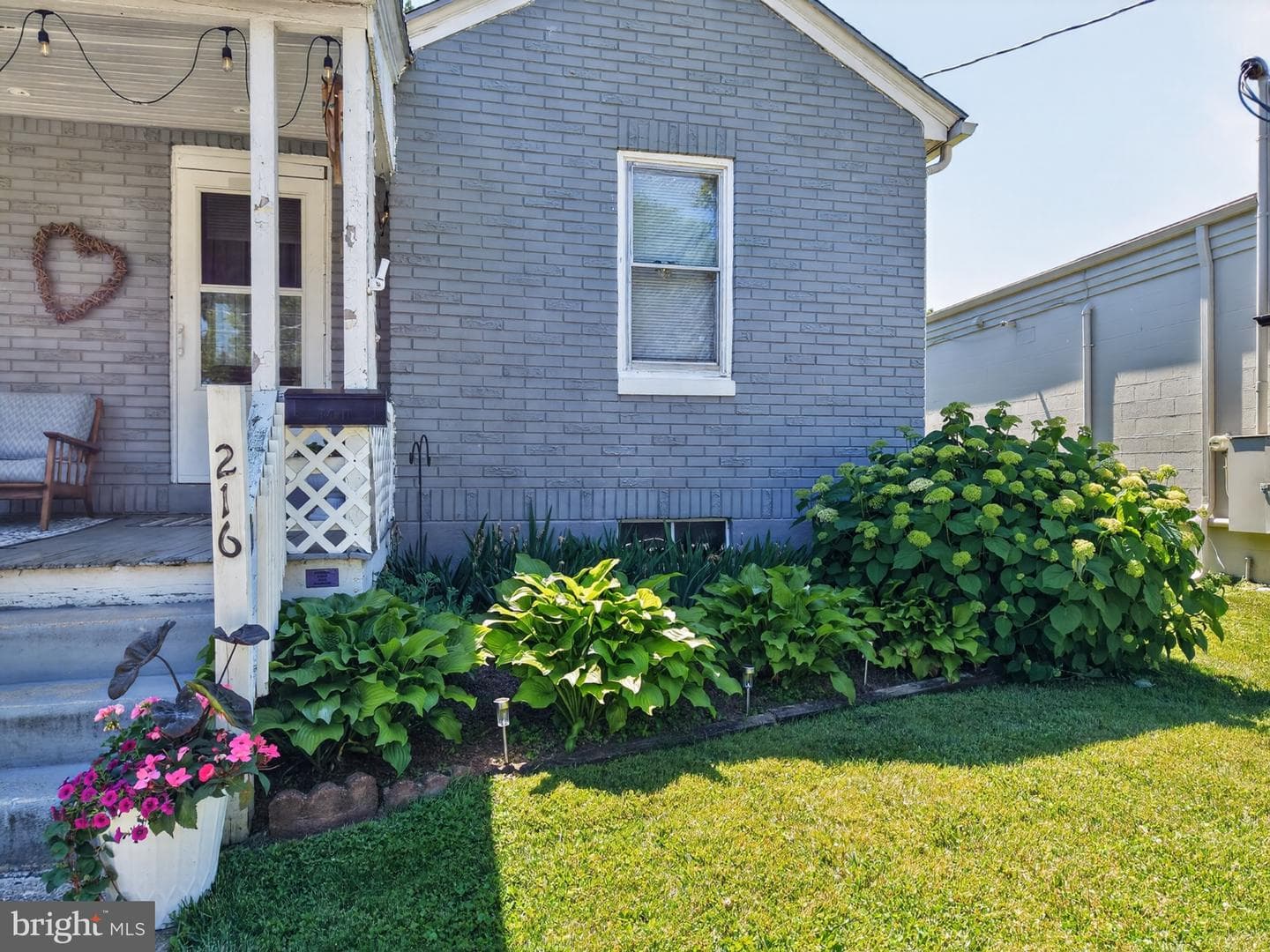 216 W Fulton Street photo 32