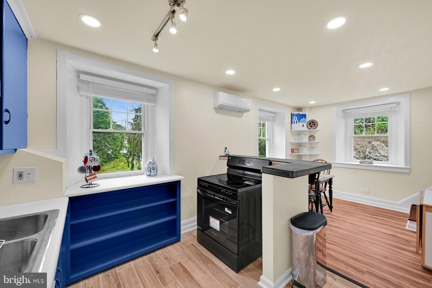2694 Charlestown Road photo 13