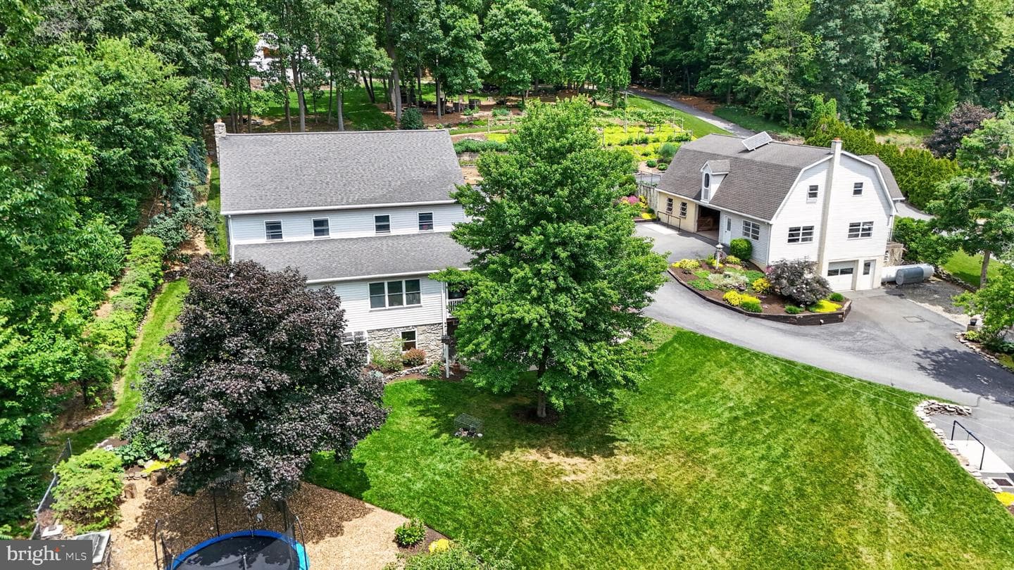 257 Hill Road photo 3