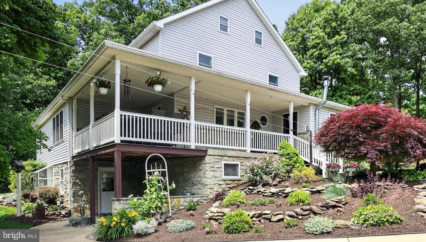 257 Hill Road photo 32