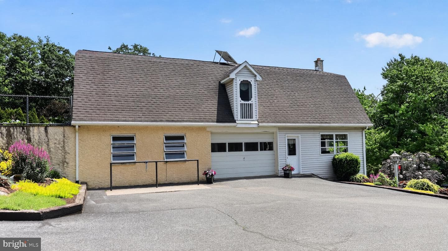 257 Hill Road photo 40