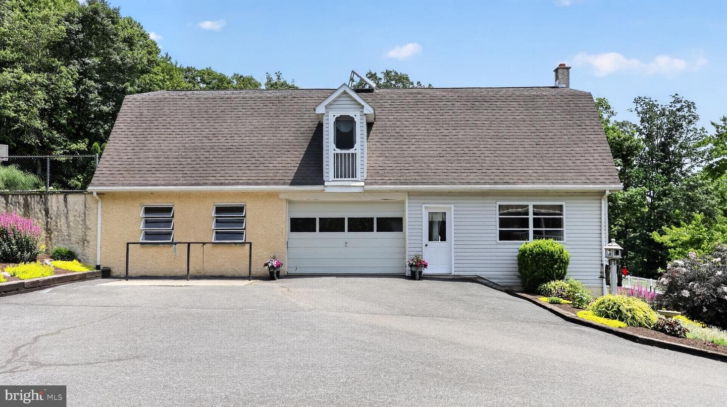 257 Hill Road photo 41