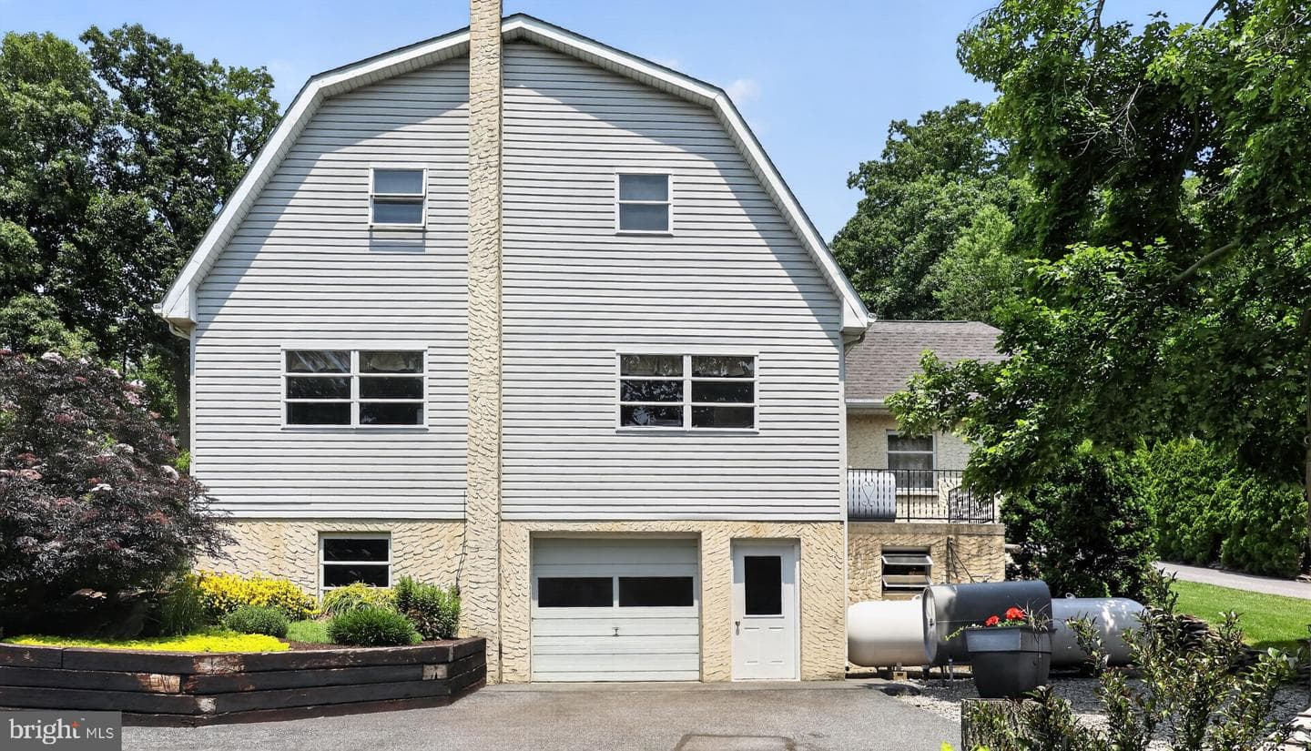 257 Hill Road photo 45