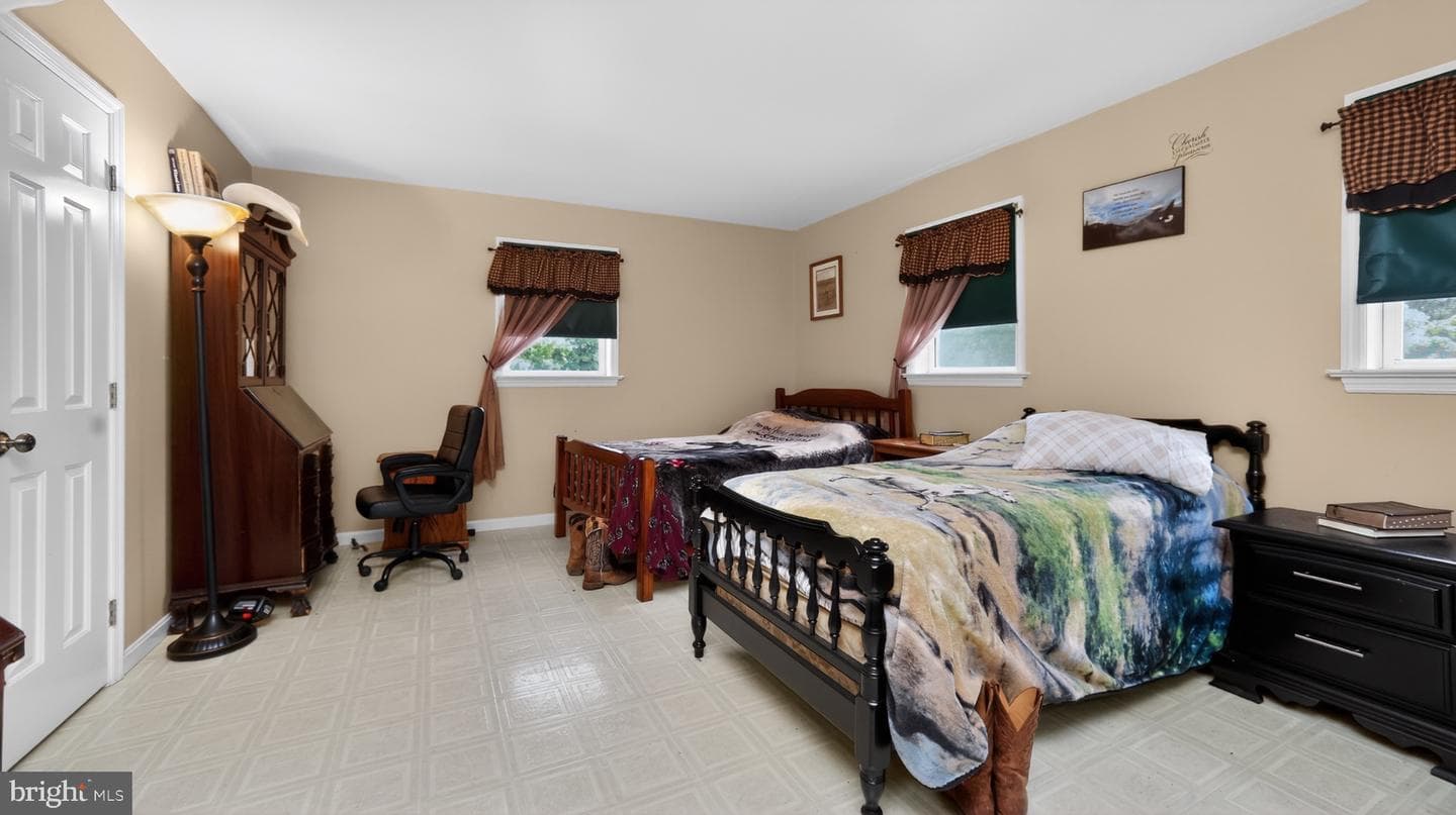 257 Hill Road photo 64