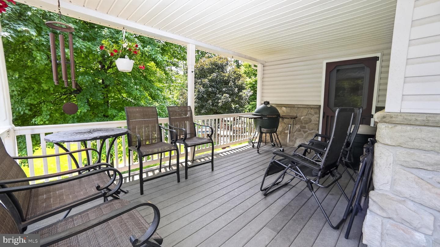 257 Hill Road photo 82