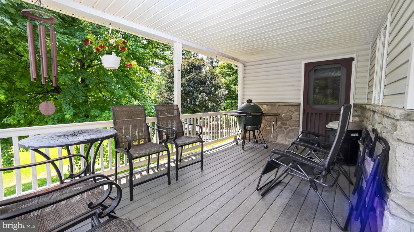 257 Hill Road photo 83