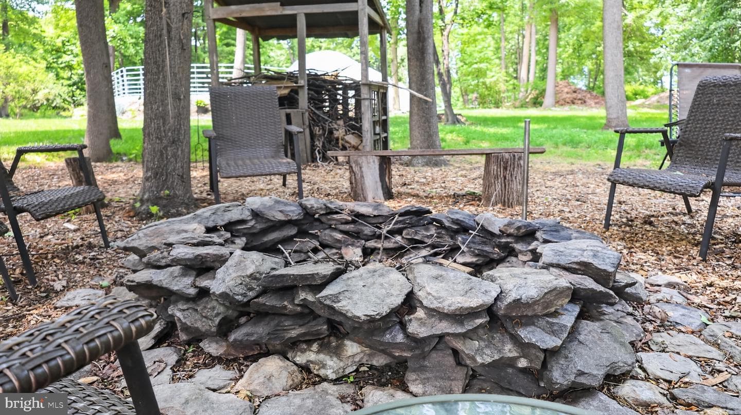 257 Hill Road photo 89