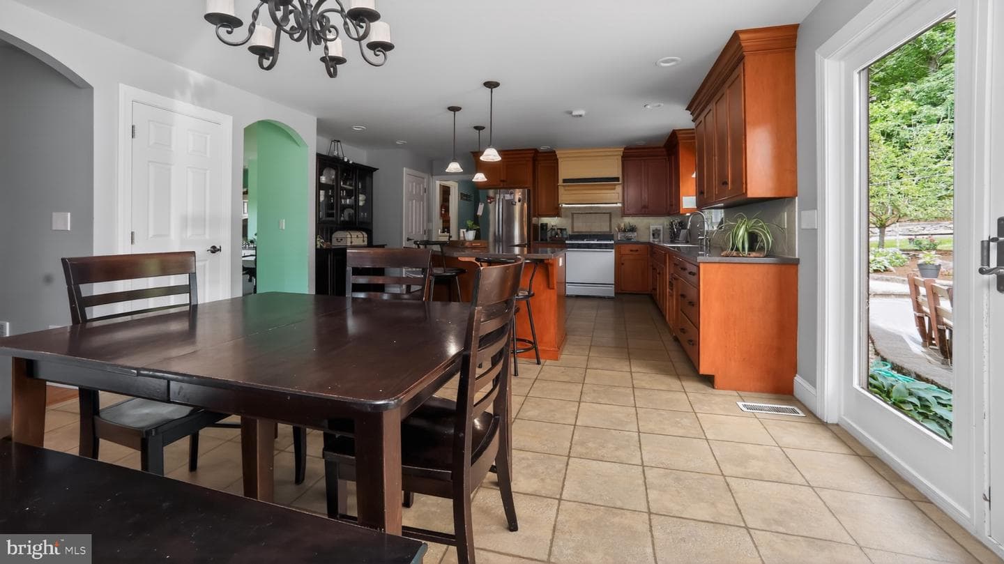 5325 Hammond Road photo 5