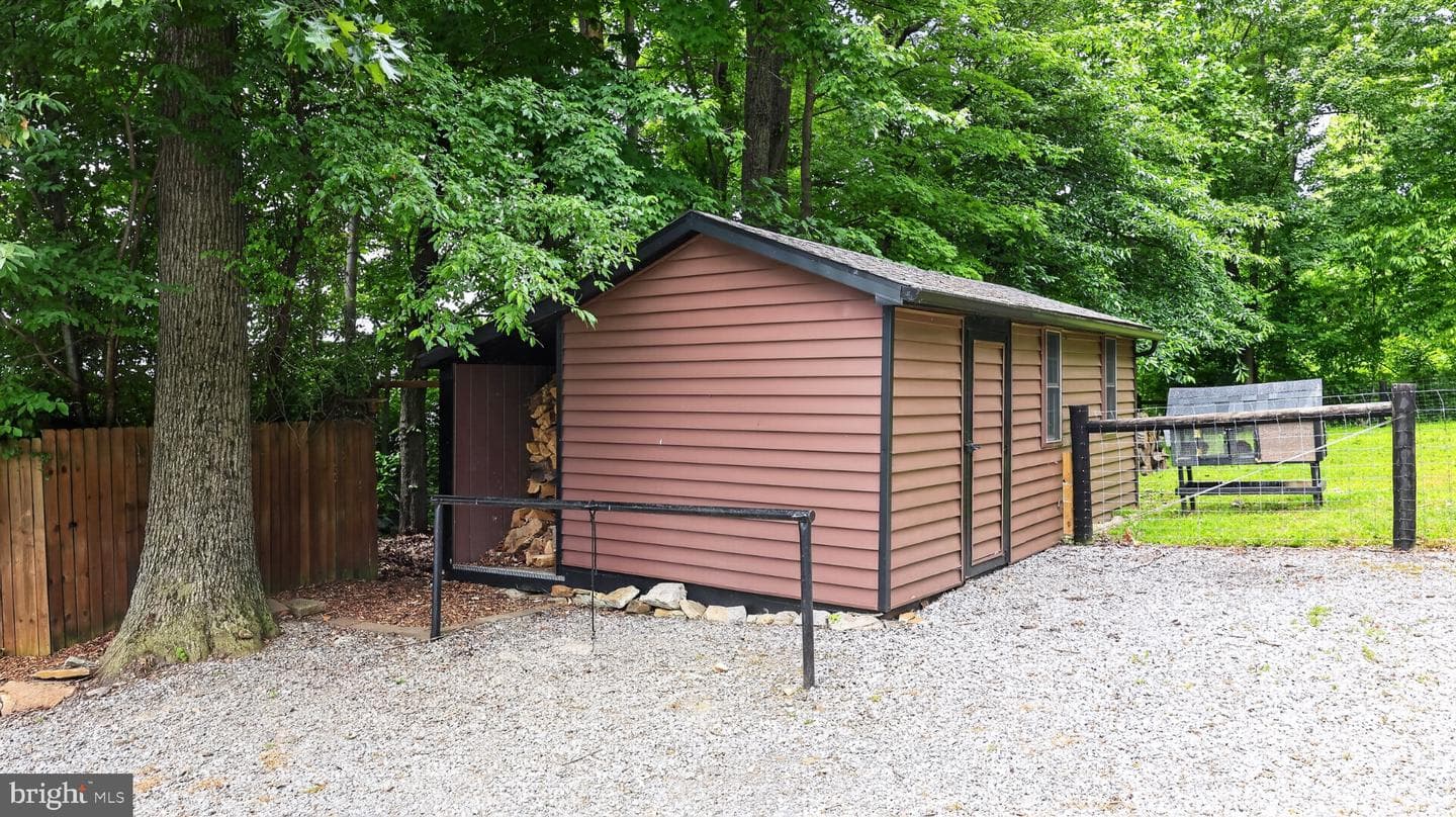 5325 Hammond Road photo 60