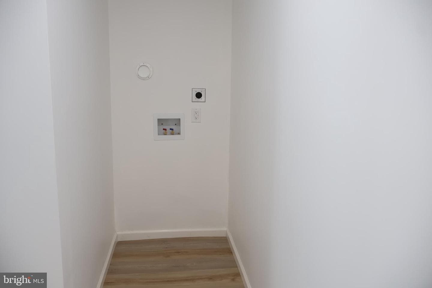 540 Green Street photo 9