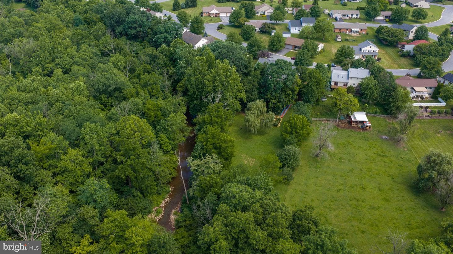 225 Country Drive photo 13