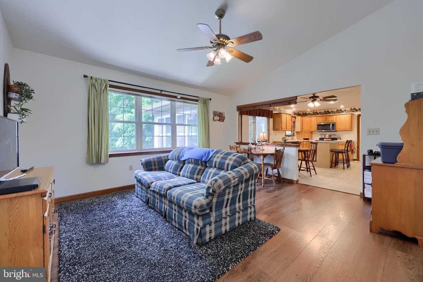 225 Country Drive photo 31
