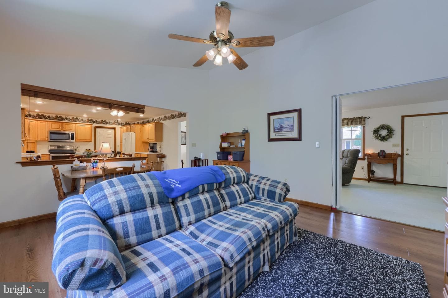 225 Country Drive photo 32