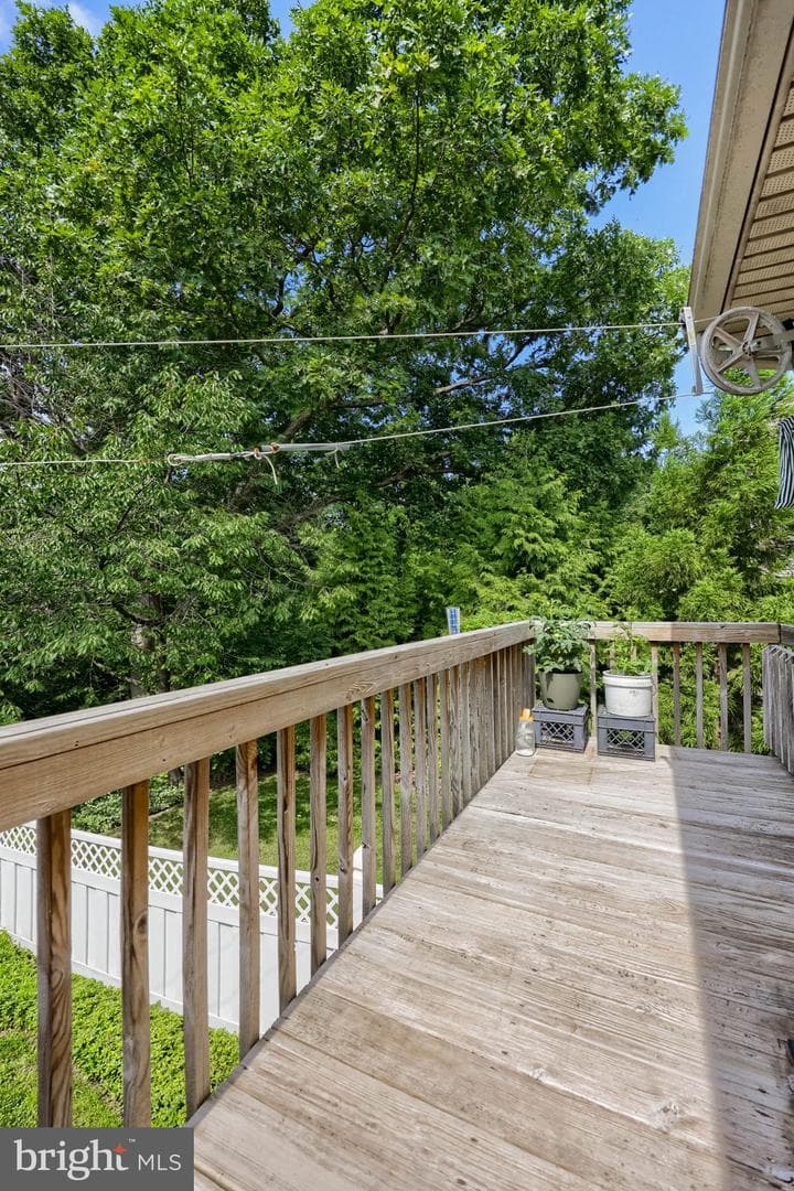 225 Country Drive photo 36