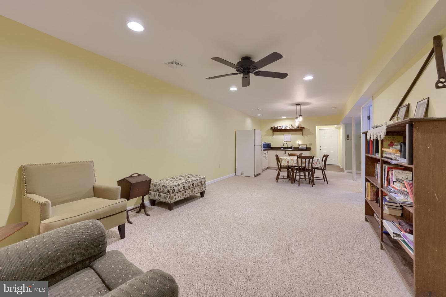 225 Country Drive photo 44