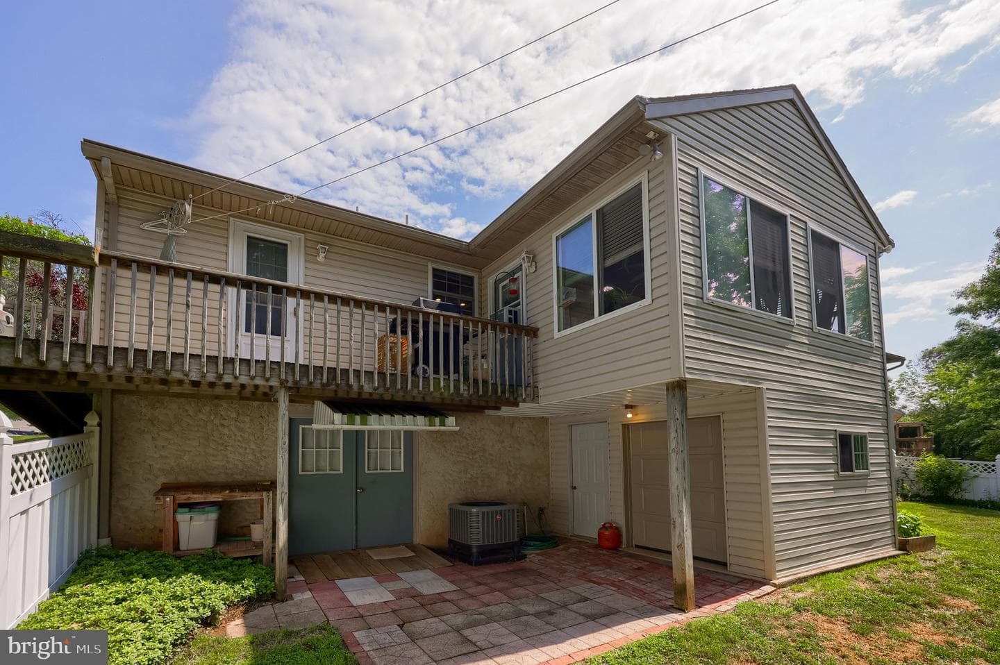 225 Country Drive photo 67