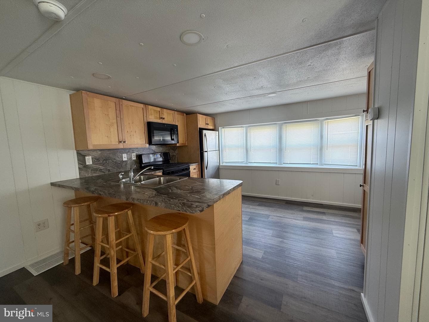 14 Hilltop Avenue photo 18