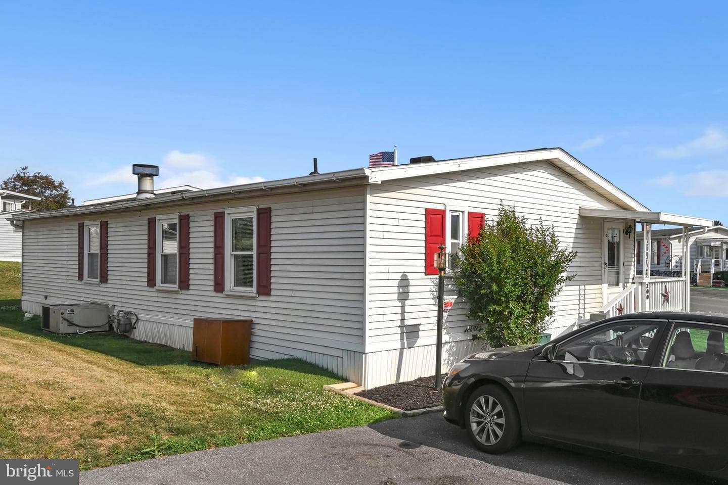 200 Finch Court photo 29