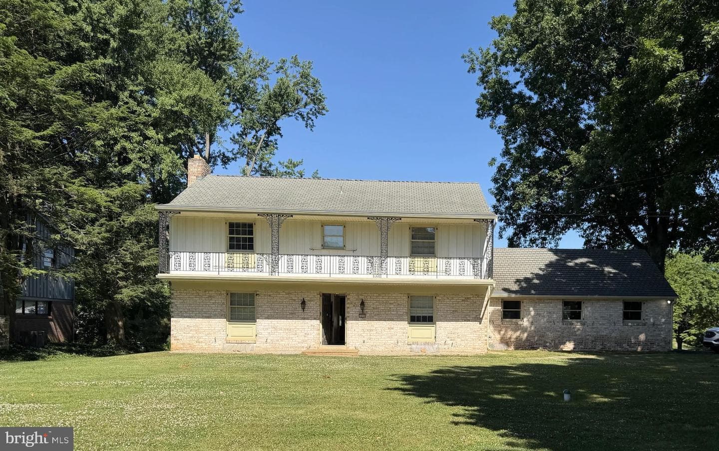 1555 Mission Road, Lancaster