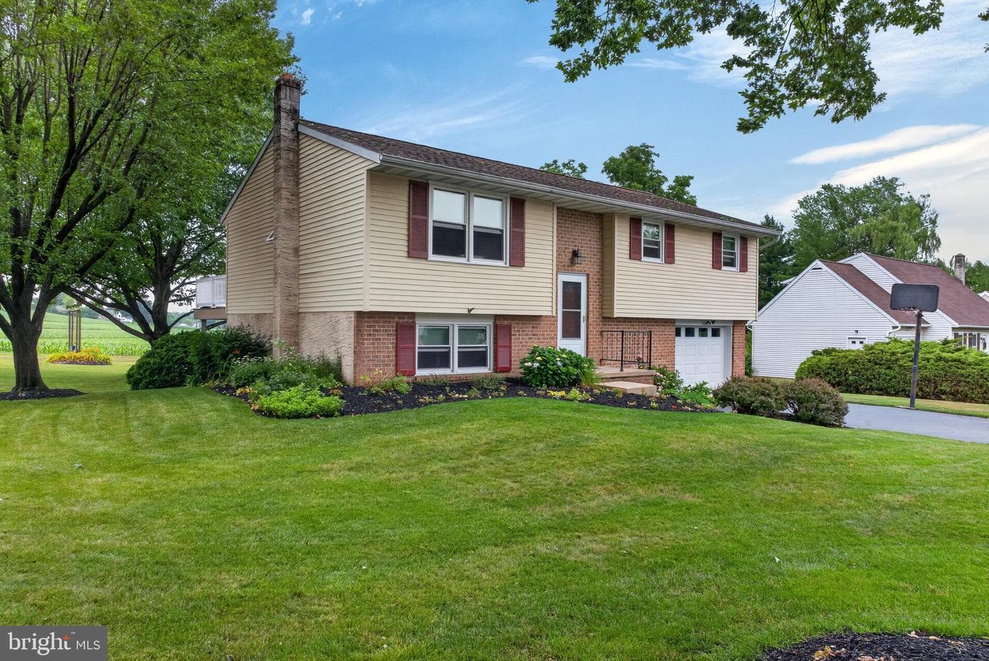 139 Brian Drive photo 8