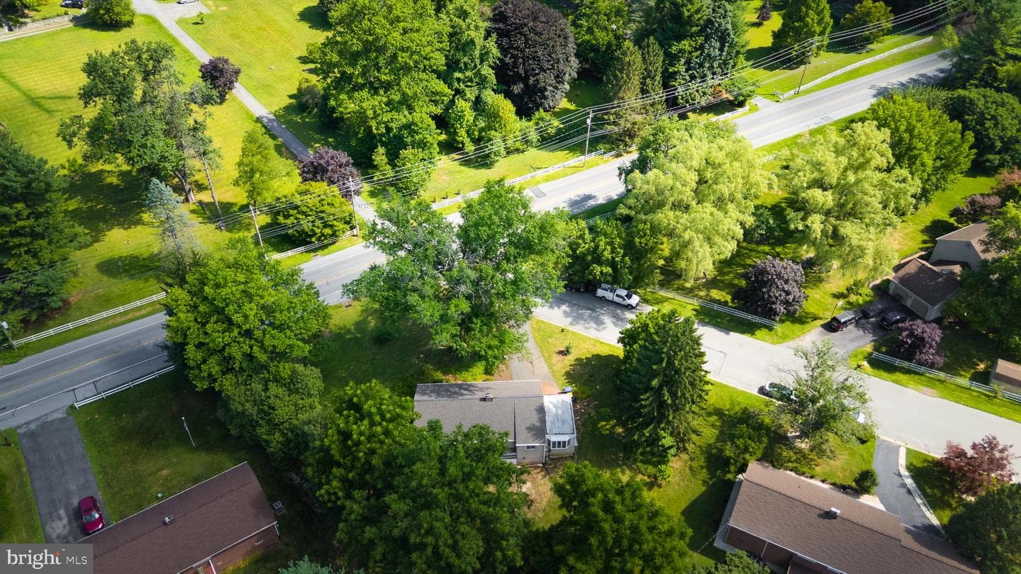 2 Gable Park Road photo 45
