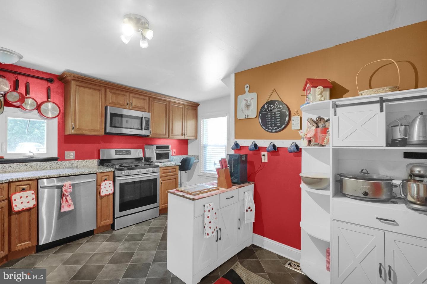 724 Rohrerstown Road photo 11