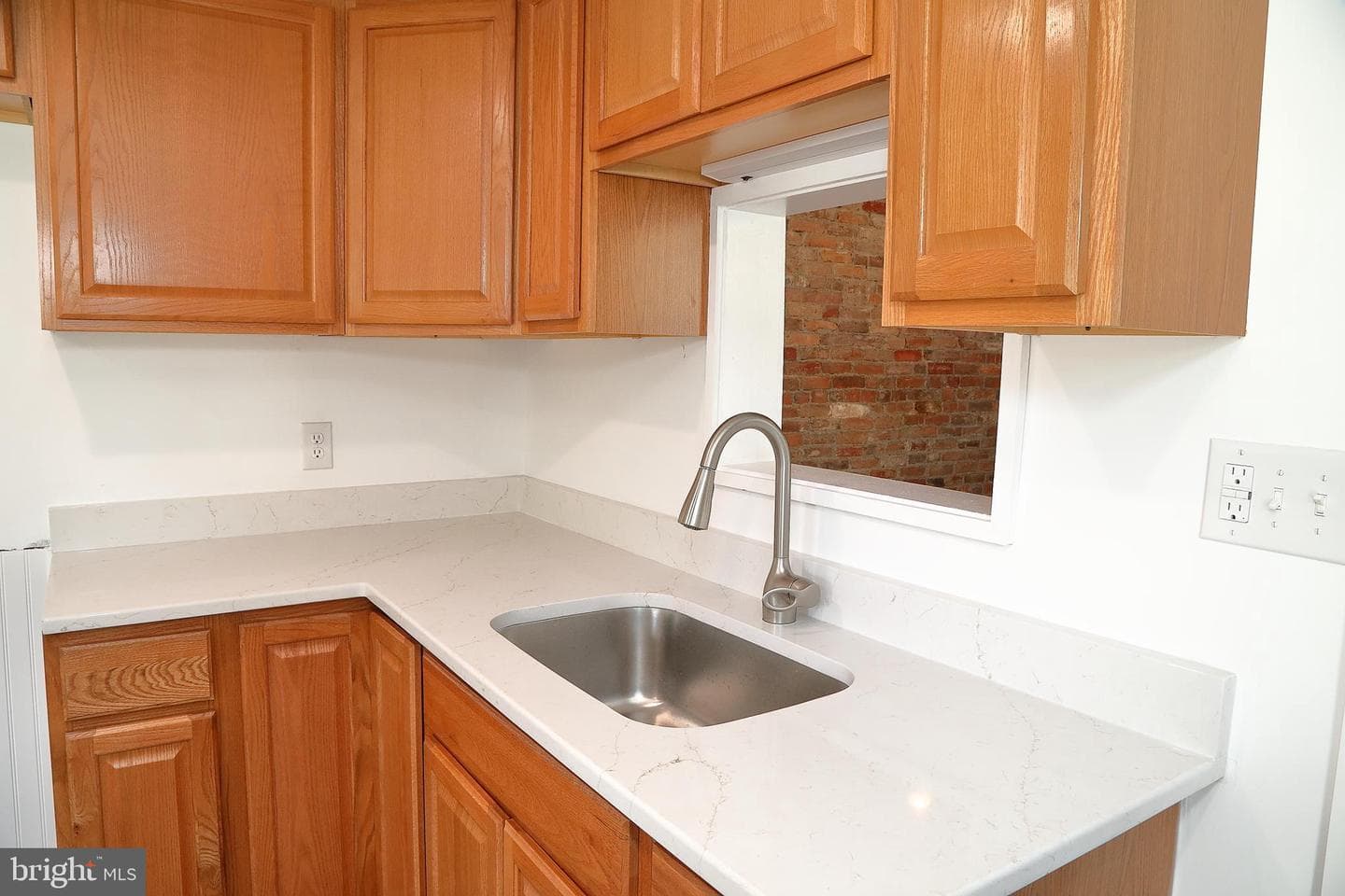 157 S Wolf Street photo 15