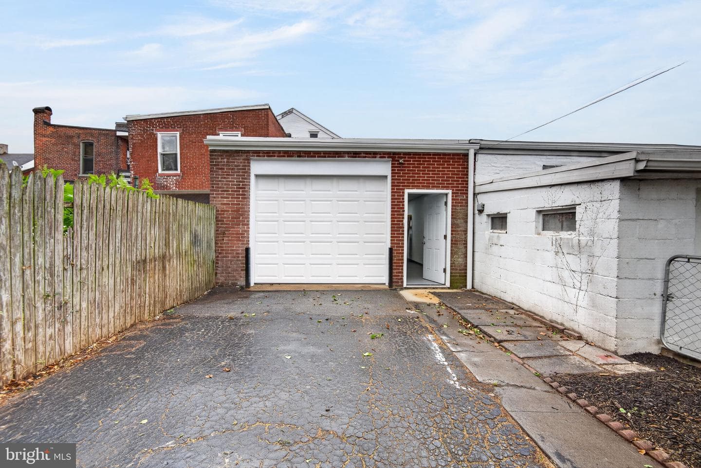 325 Cherry Street photo 45
