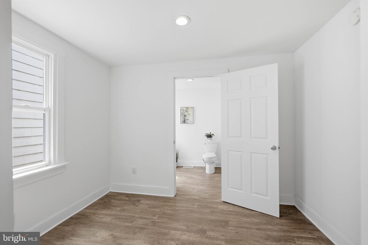 649 Fremont Street photo 21
