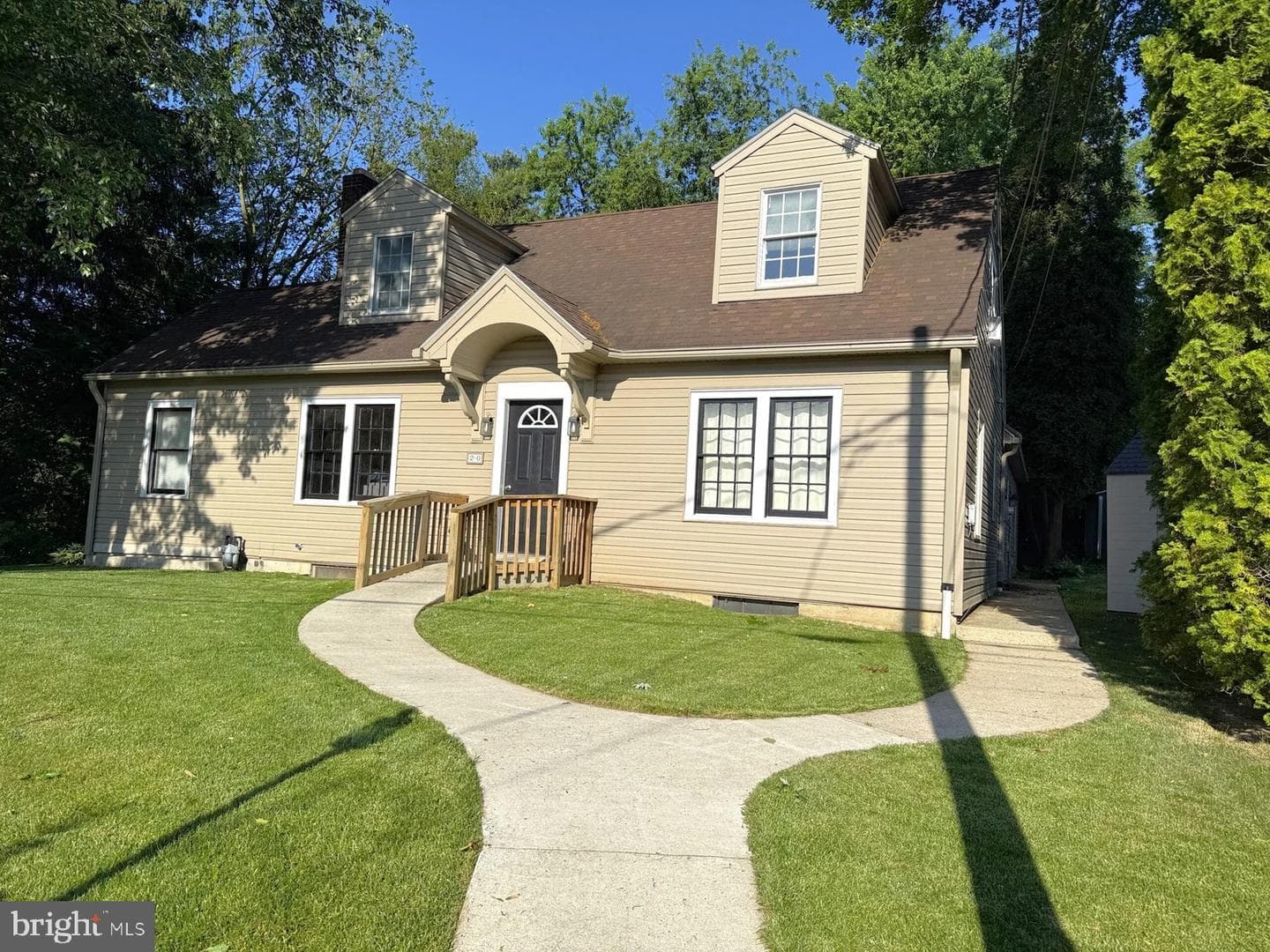 20 Clayton Avenue photo 3