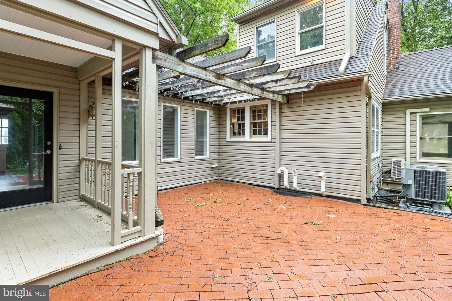 20 Clayton Avenue photo 6