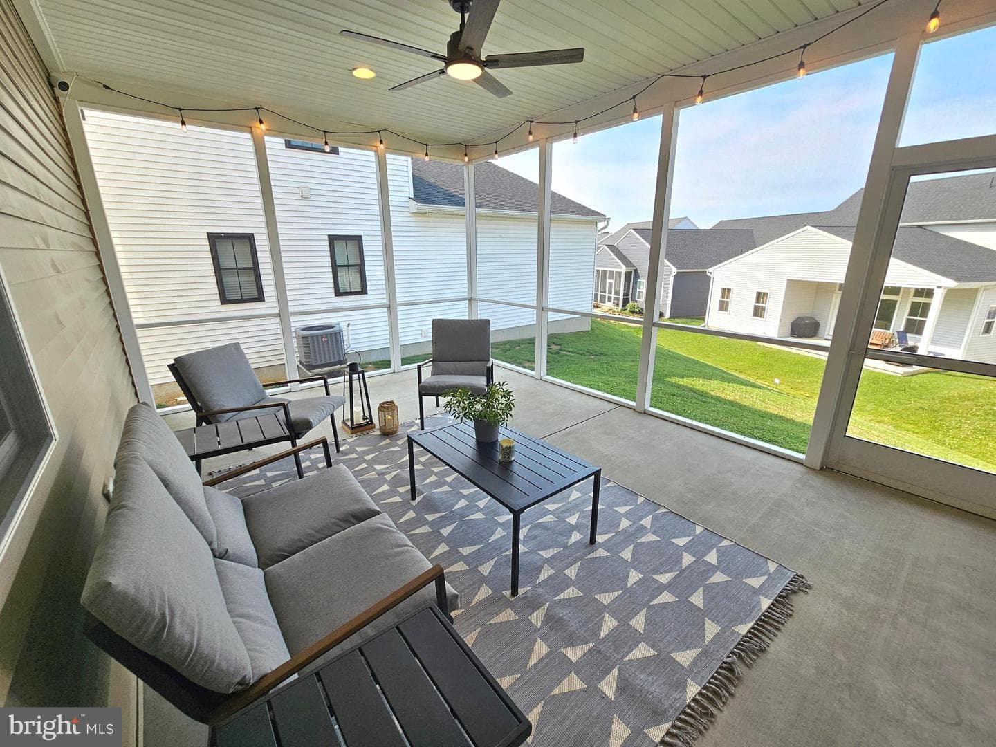 1855 Emerald Way photo 37