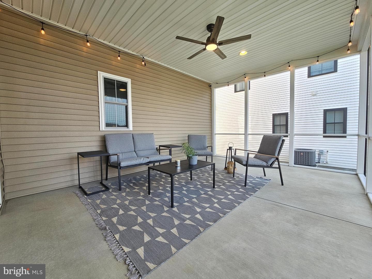 1855 Emerald Way photo 38