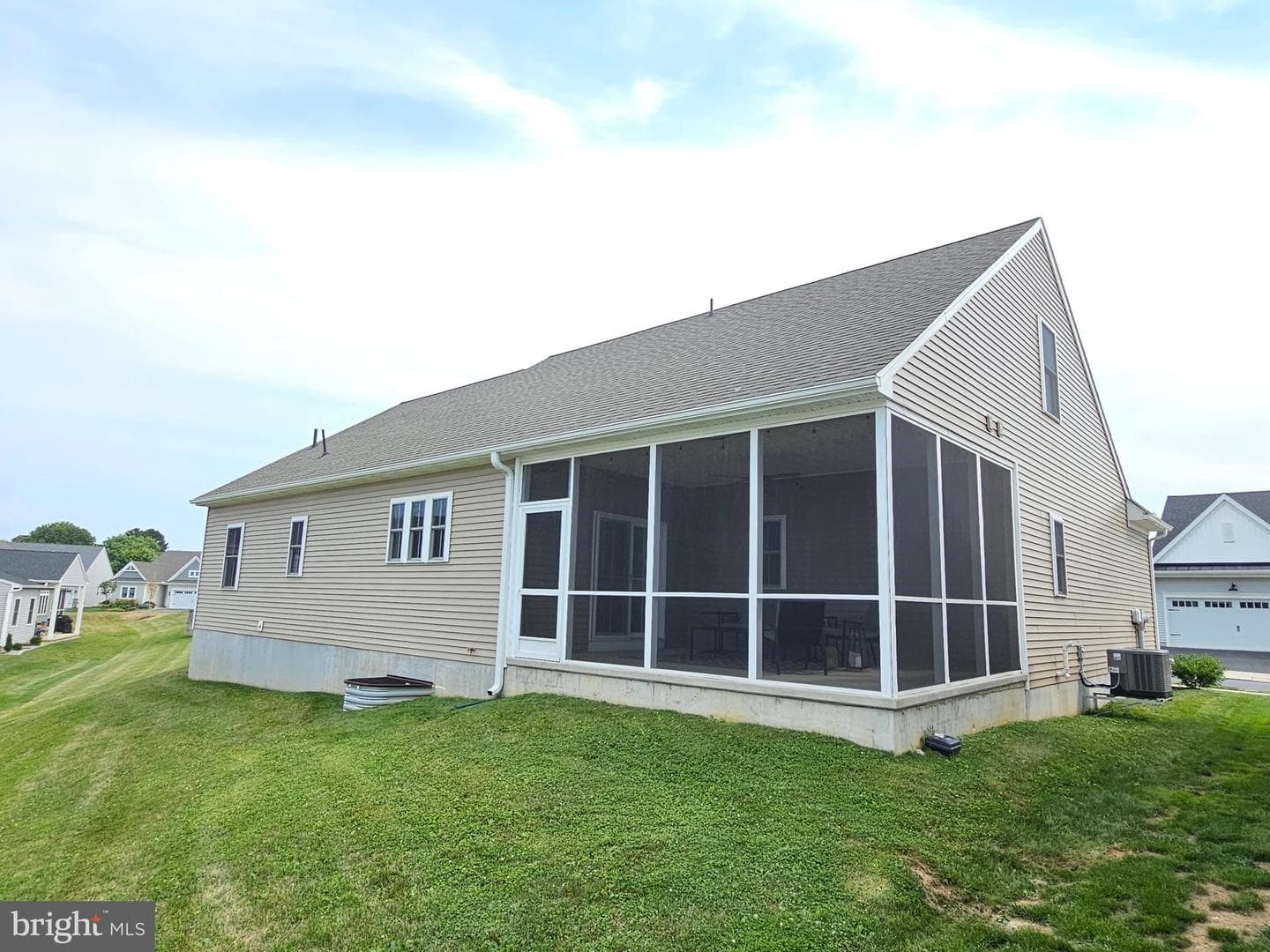 1855 Emerald Way photo 40