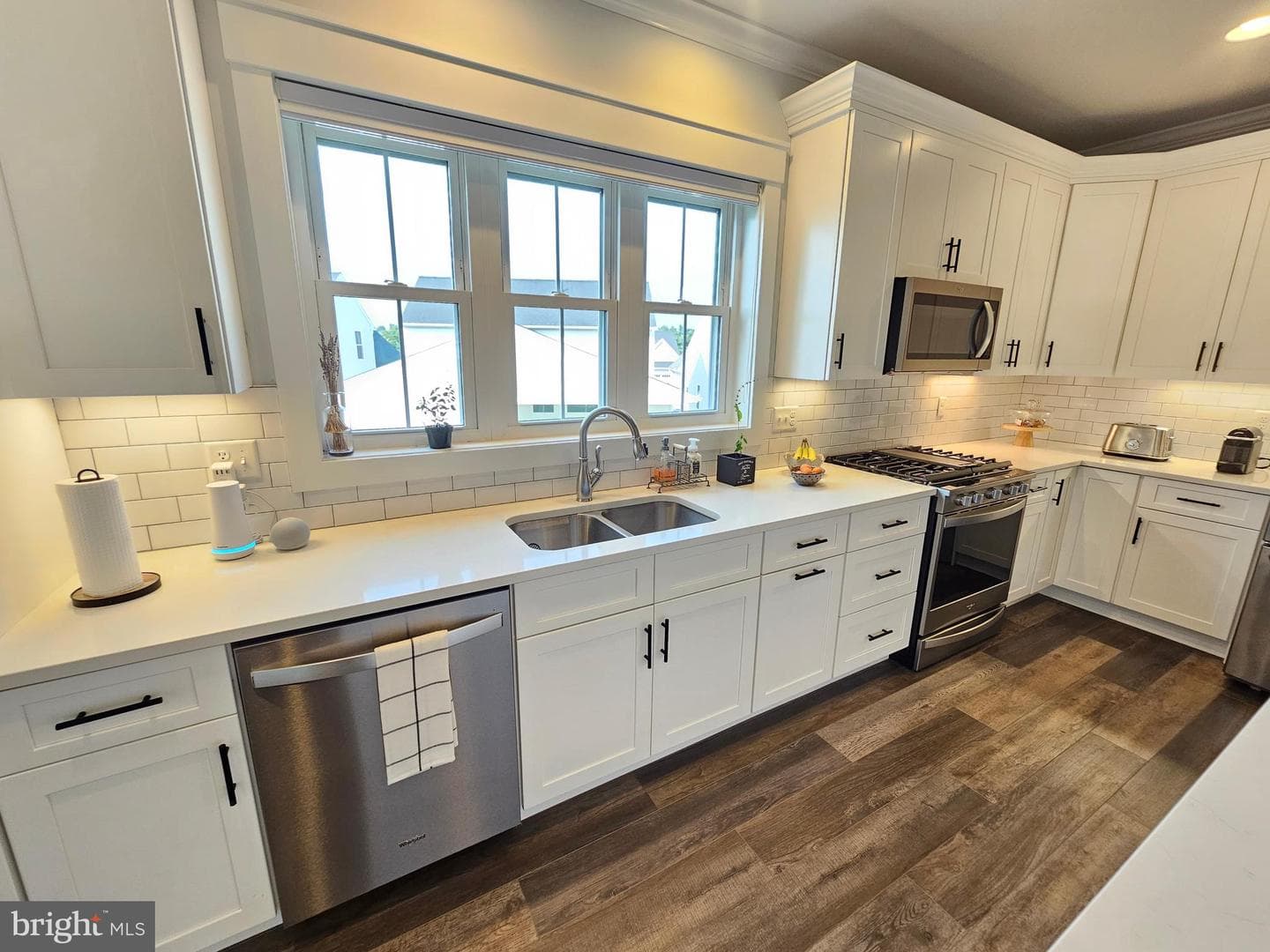 1855 Emerald Way photo 6