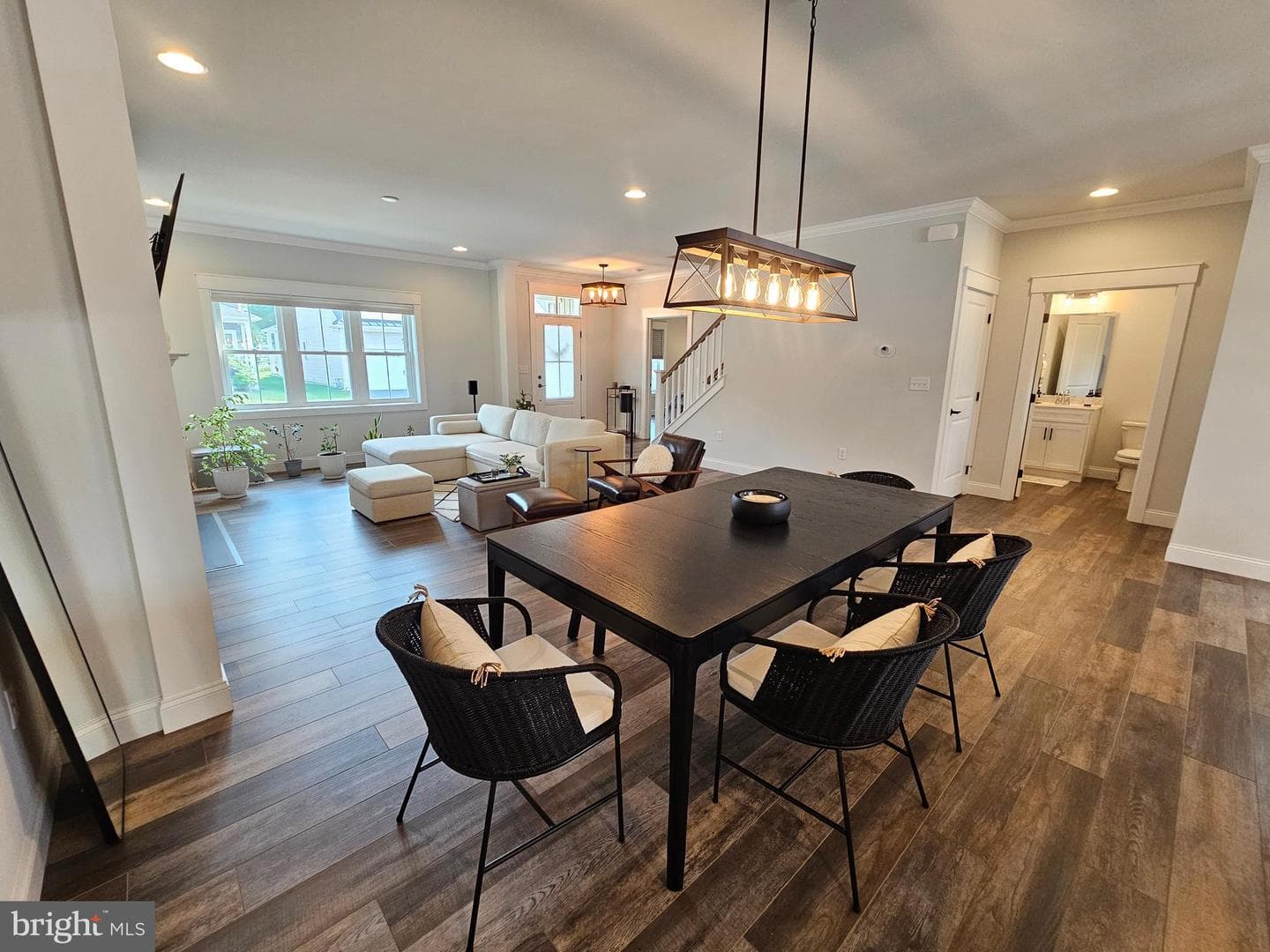 1855 Emerald Way photo 9