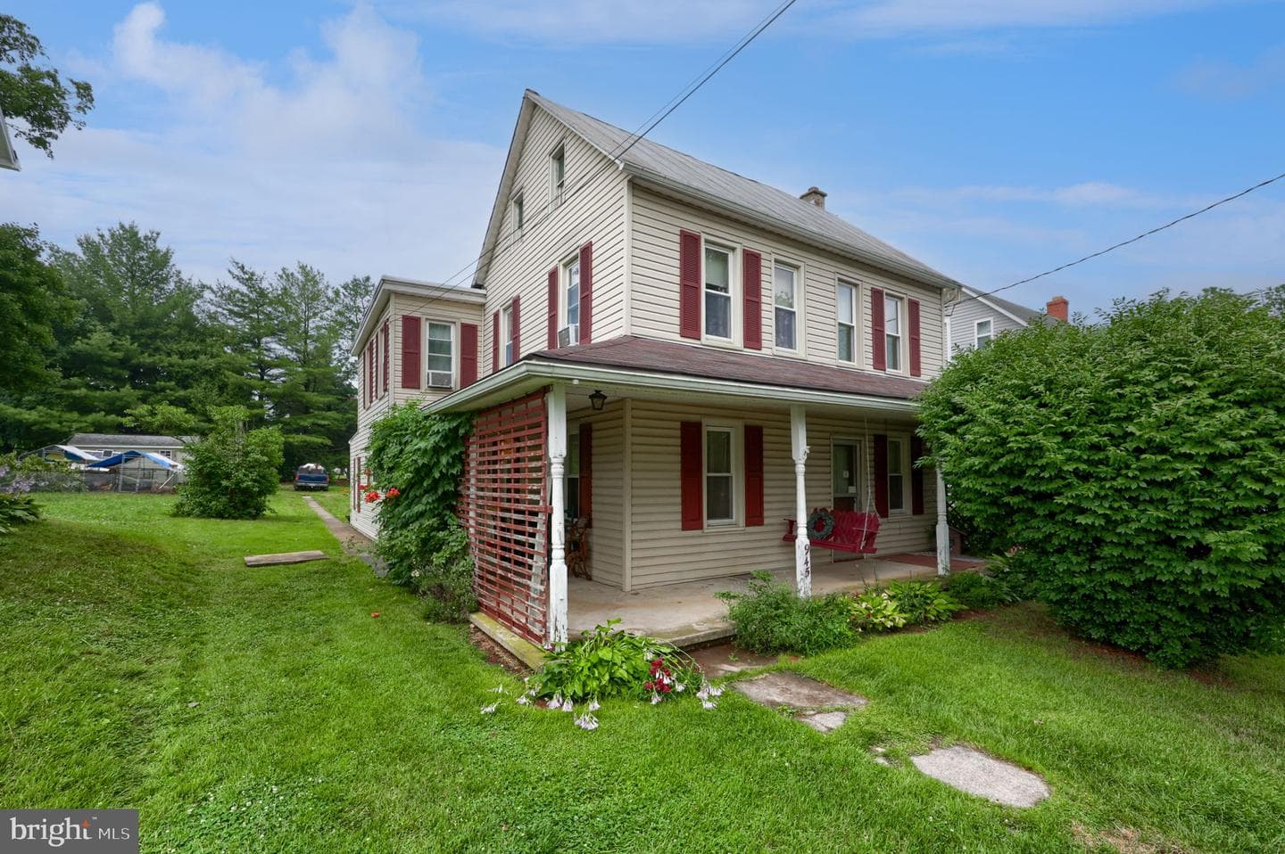945 Maple Street, Lititz