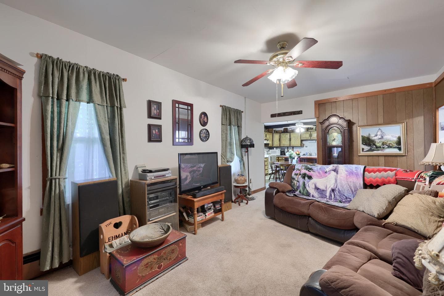 945 Maple Street photo 10