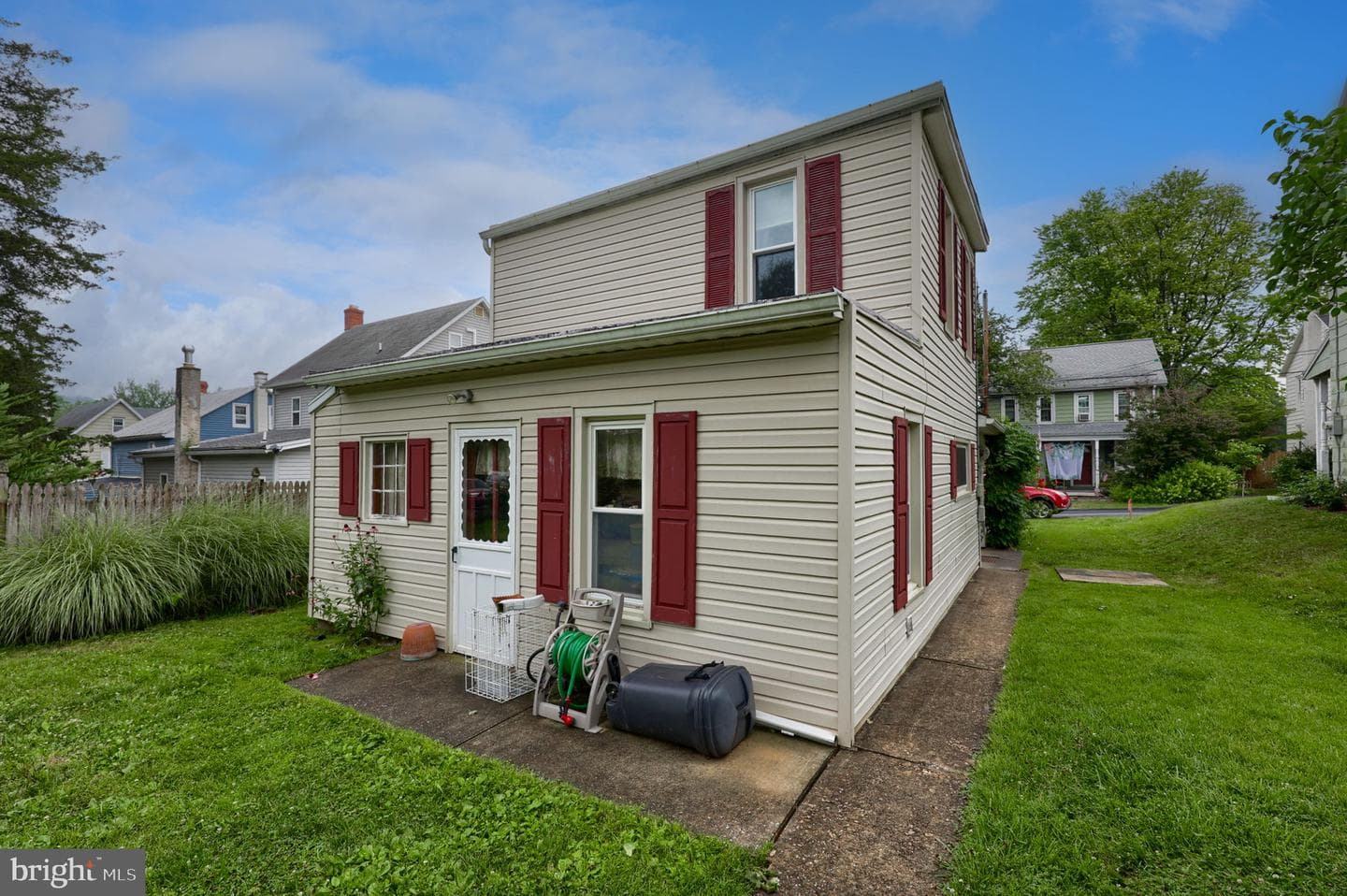 945 Maple Street photo 28