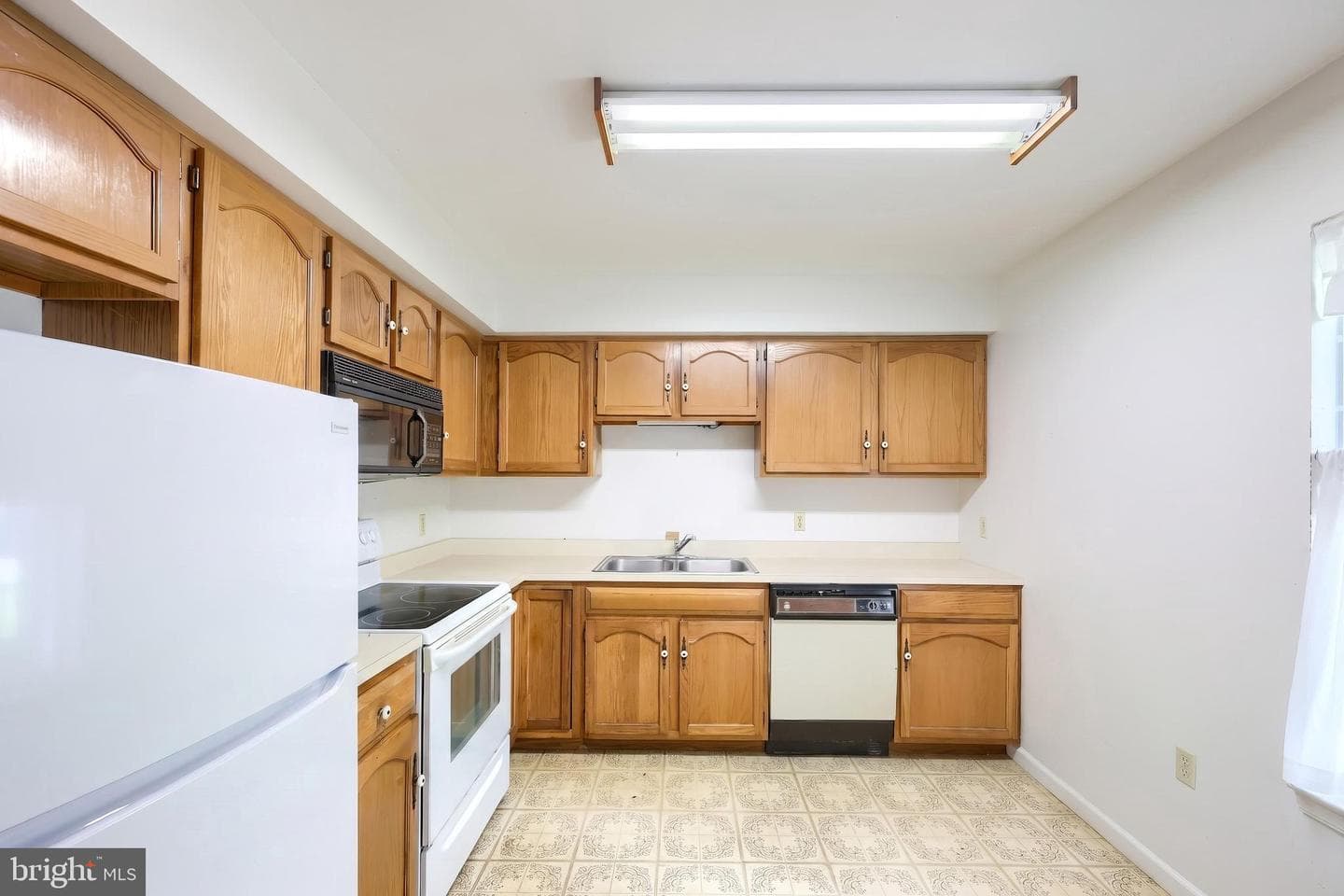 143 Oak Knoll Circle photo 12