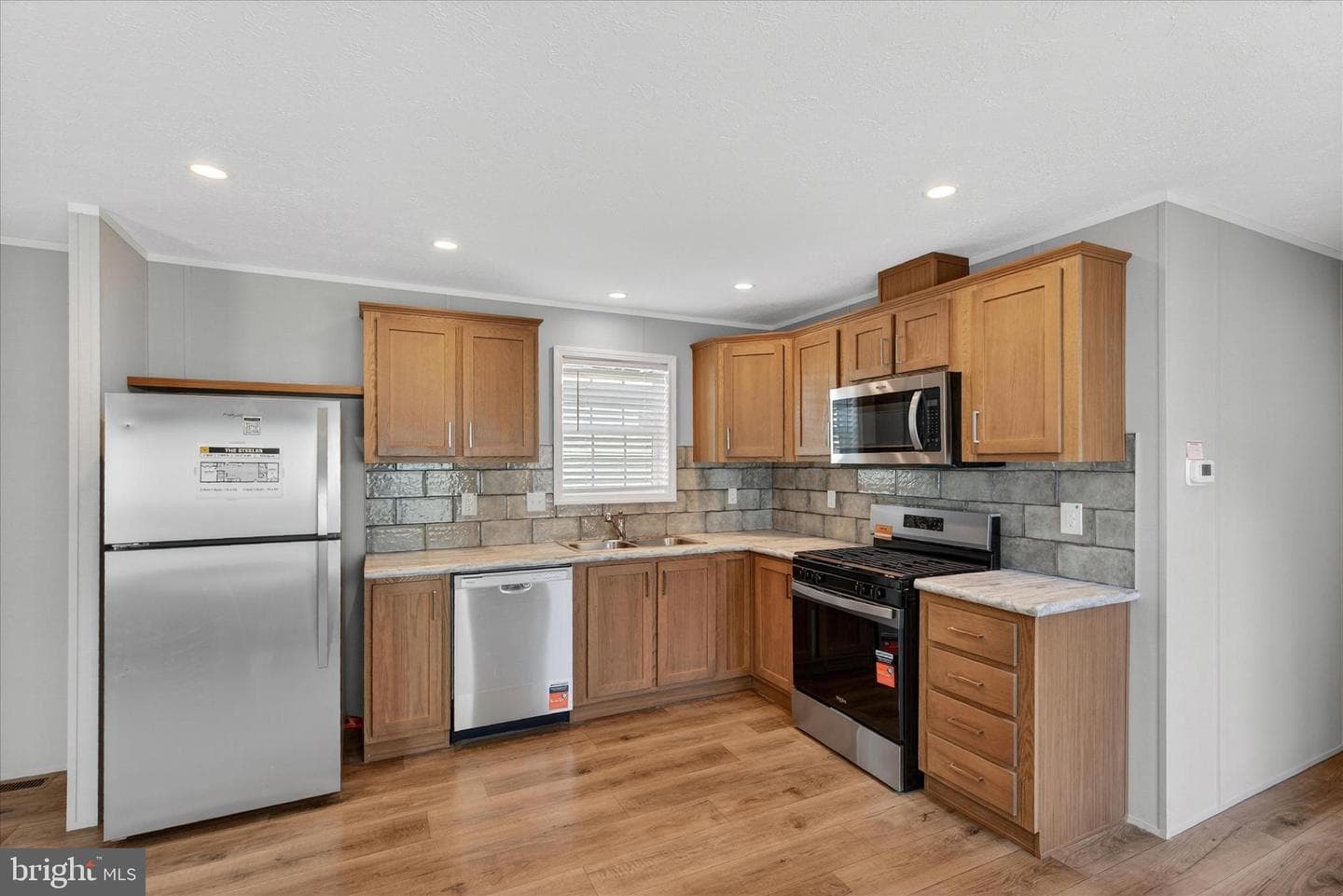 77 Circle Drive photo 10