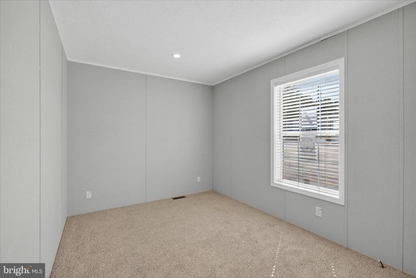 77 Circle Drive photo 18