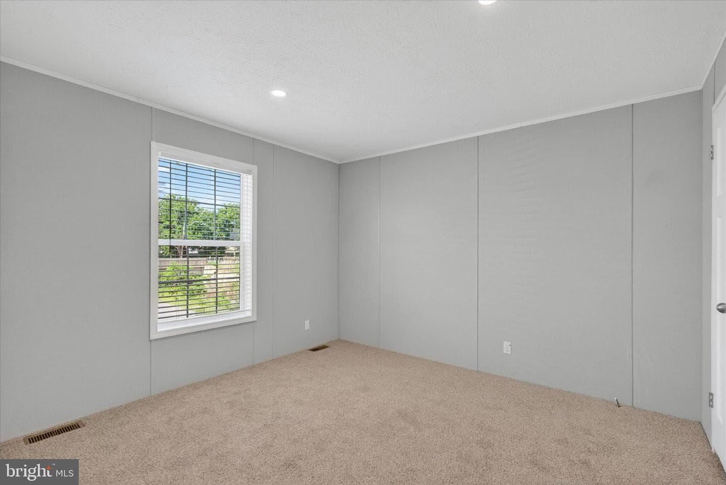 77 Circle Drive photo 20
