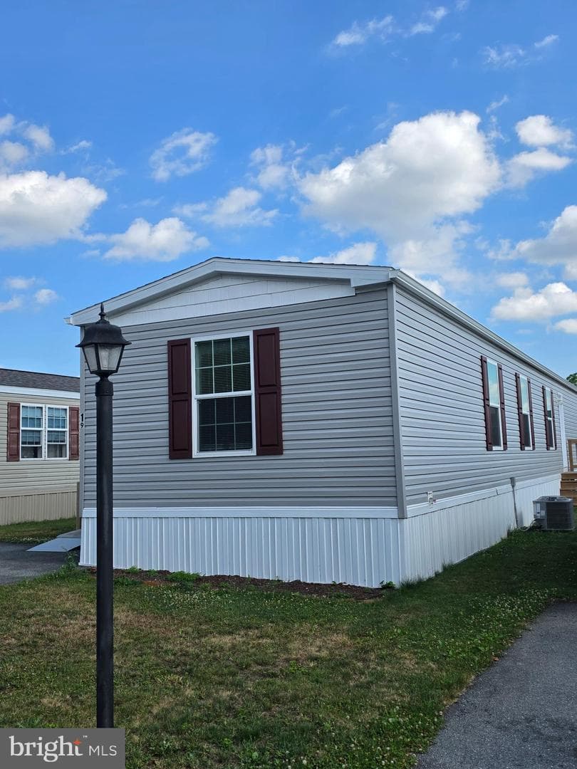 955 Wollups Hill Road, Stevens
