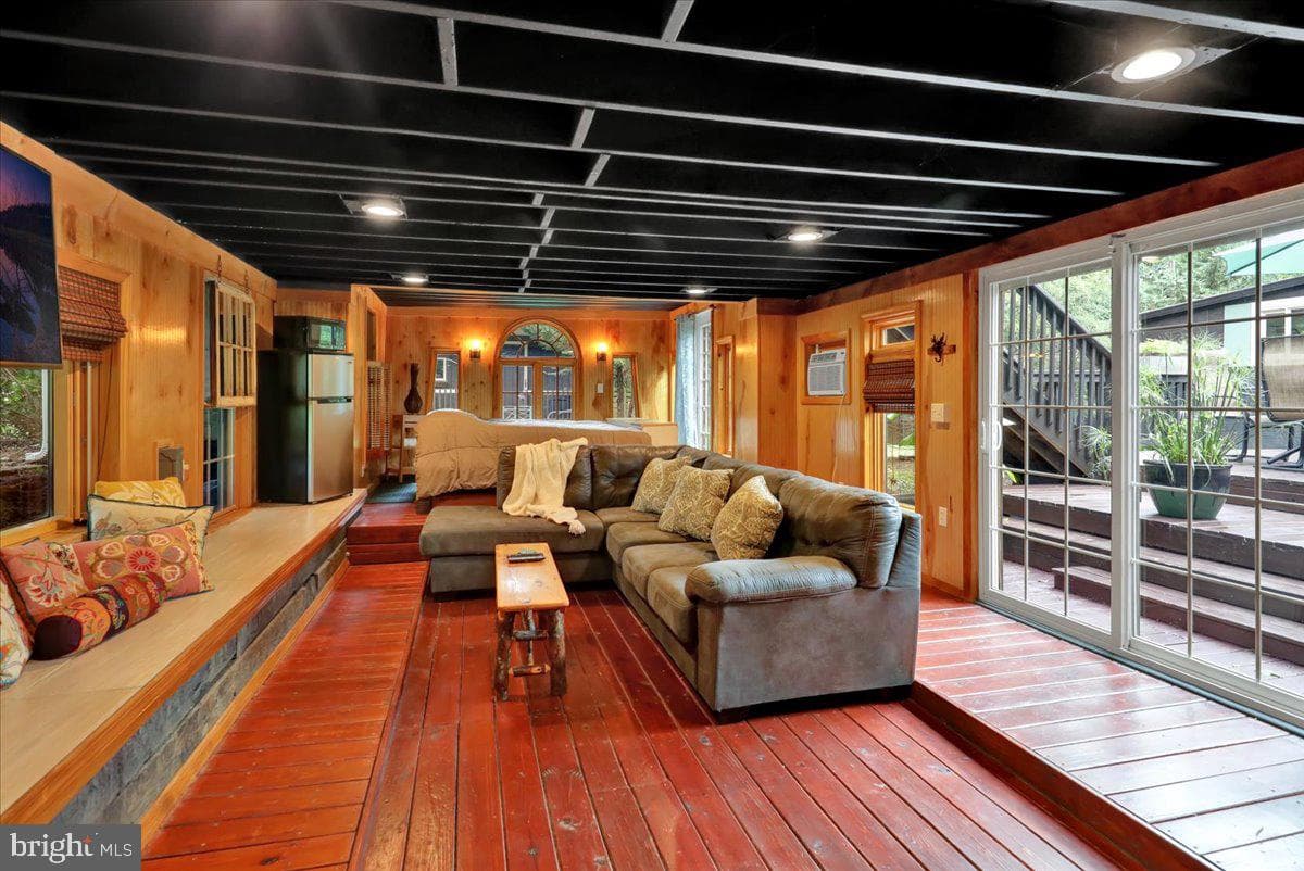 16 Jackson Drive photo 44