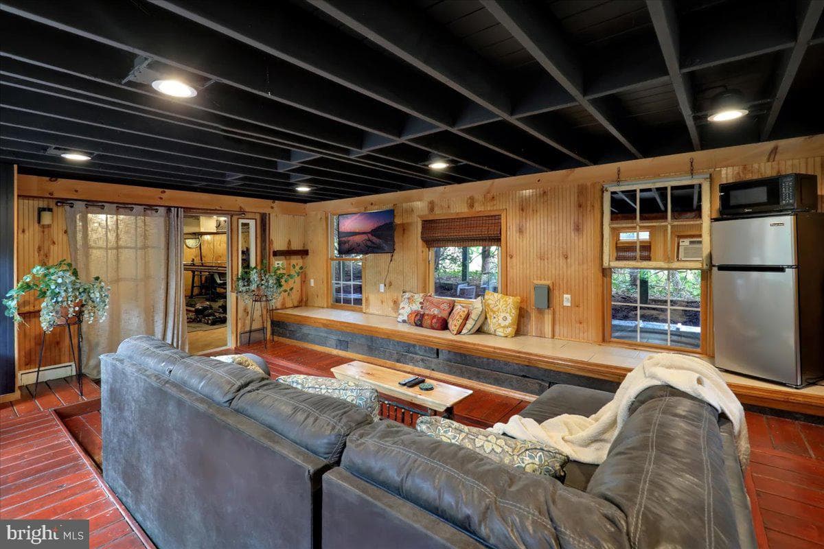 16 Jackson Drive photo 47