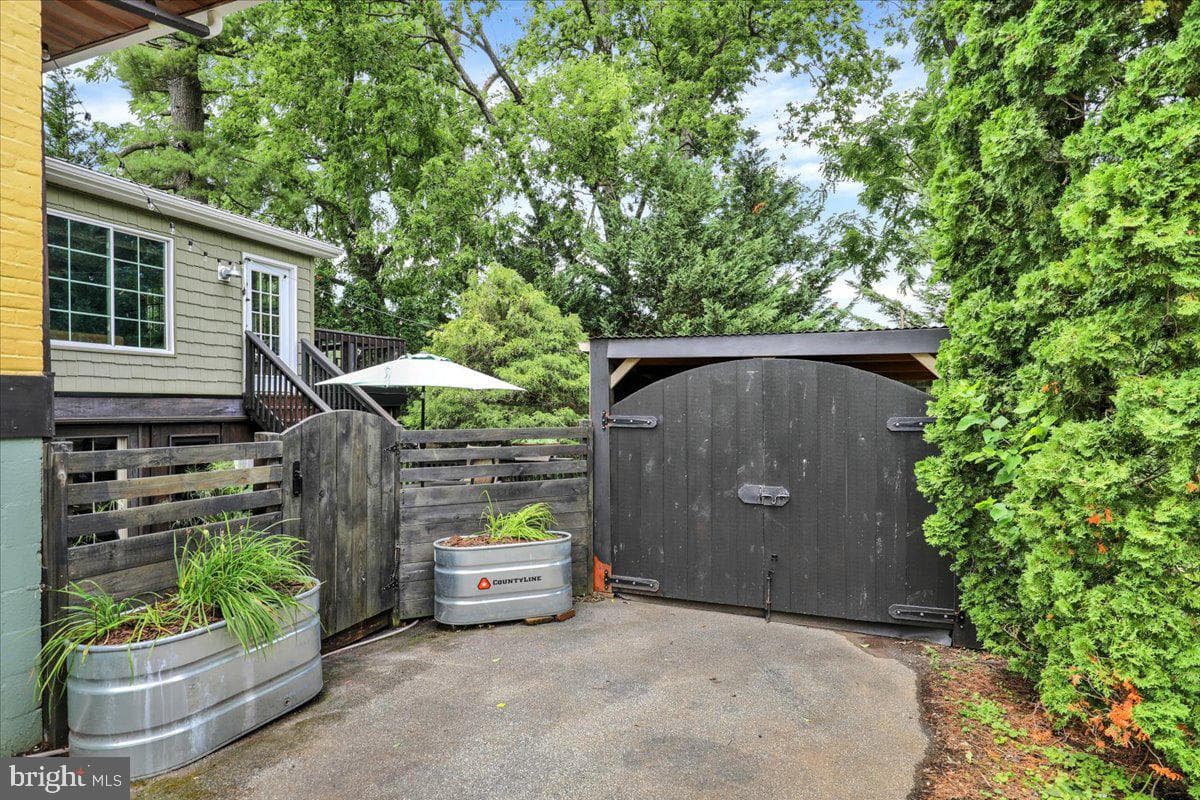 16 Jackson Drive photo 48